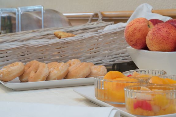 BUFFET PETIT-DEJEUNER