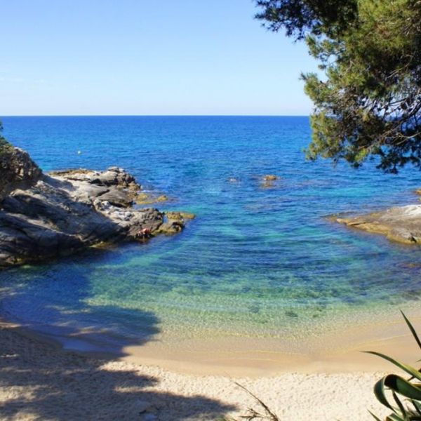 L’Hotel Platja d’Aro, entre cales d’ensomni