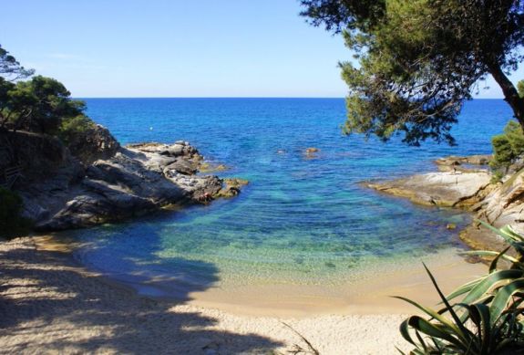 L’Hotel Platja d’Aro, entre cales d’ensomni